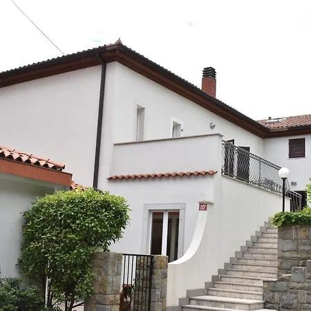 Angela Apartman
